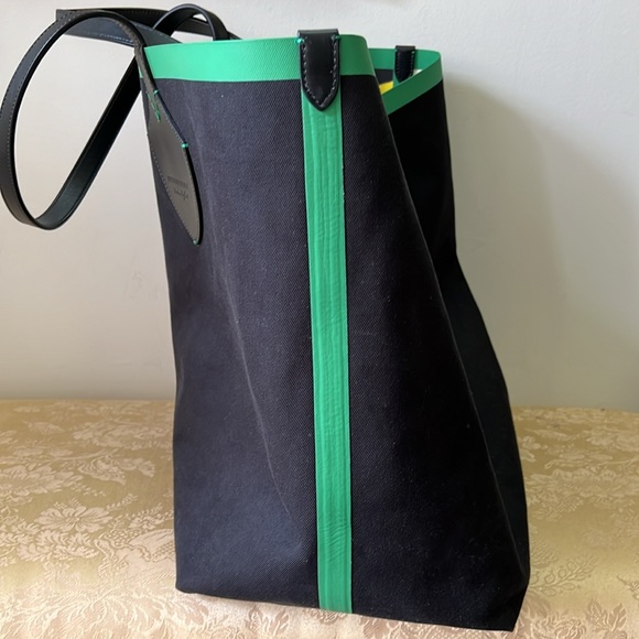 Burberry Graffiti reversibele canvas Tote. - Picture 9 of 14